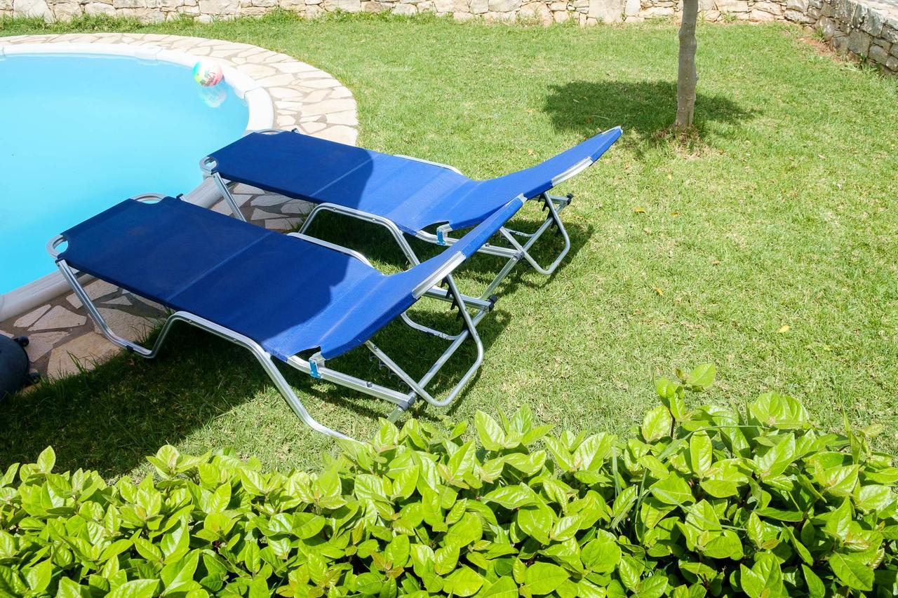 Chill And Relax In A Home With Pool Near The Beach Almirida Dış mekan fotoğraf