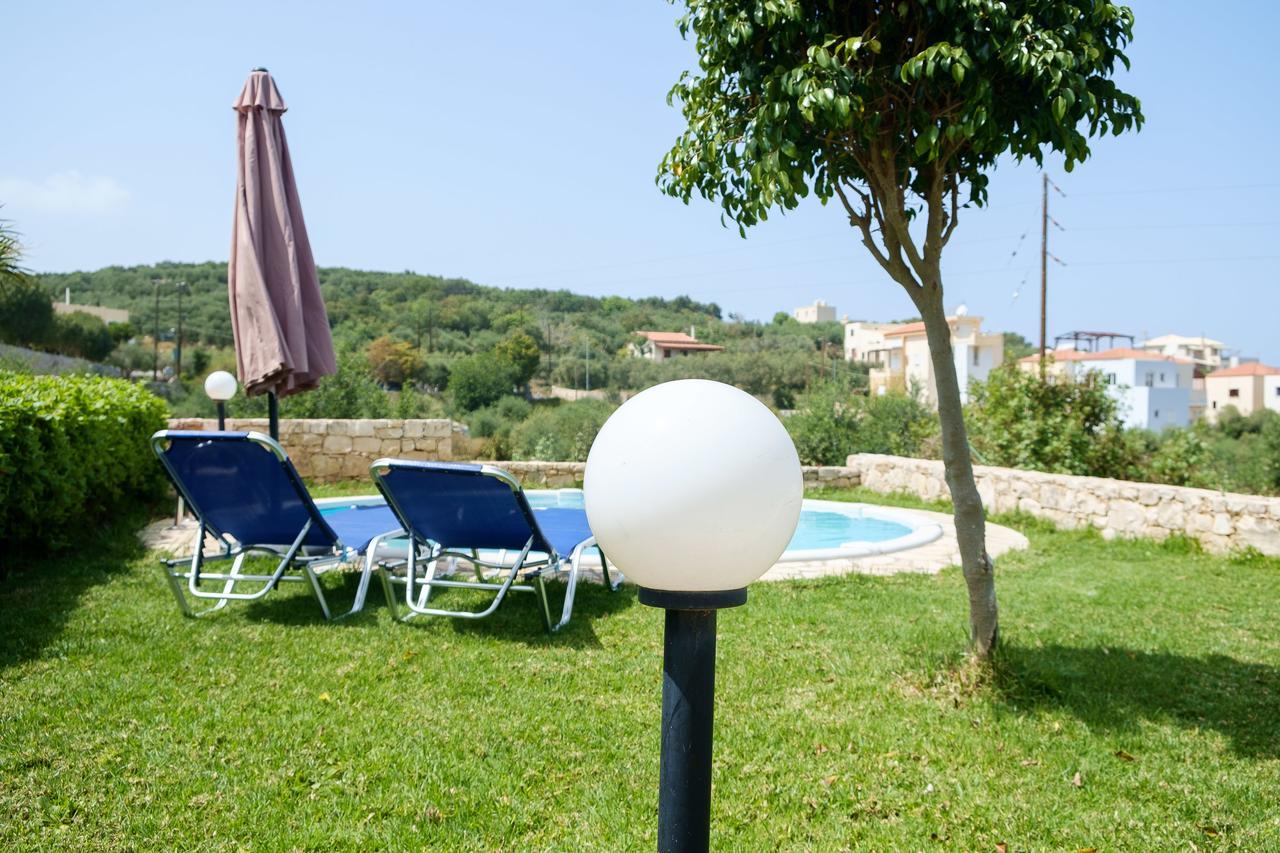 Chill And Relax In A Home With Pool Near The Beach Almirida Dış mekan fotoğraf